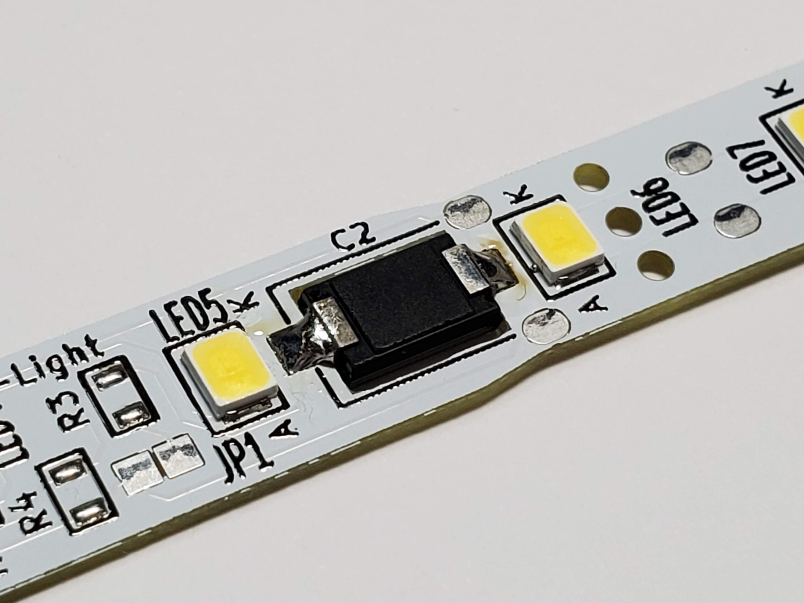 Nゲージ】チラつき軽減室内灯の開発 - 赤熊工房